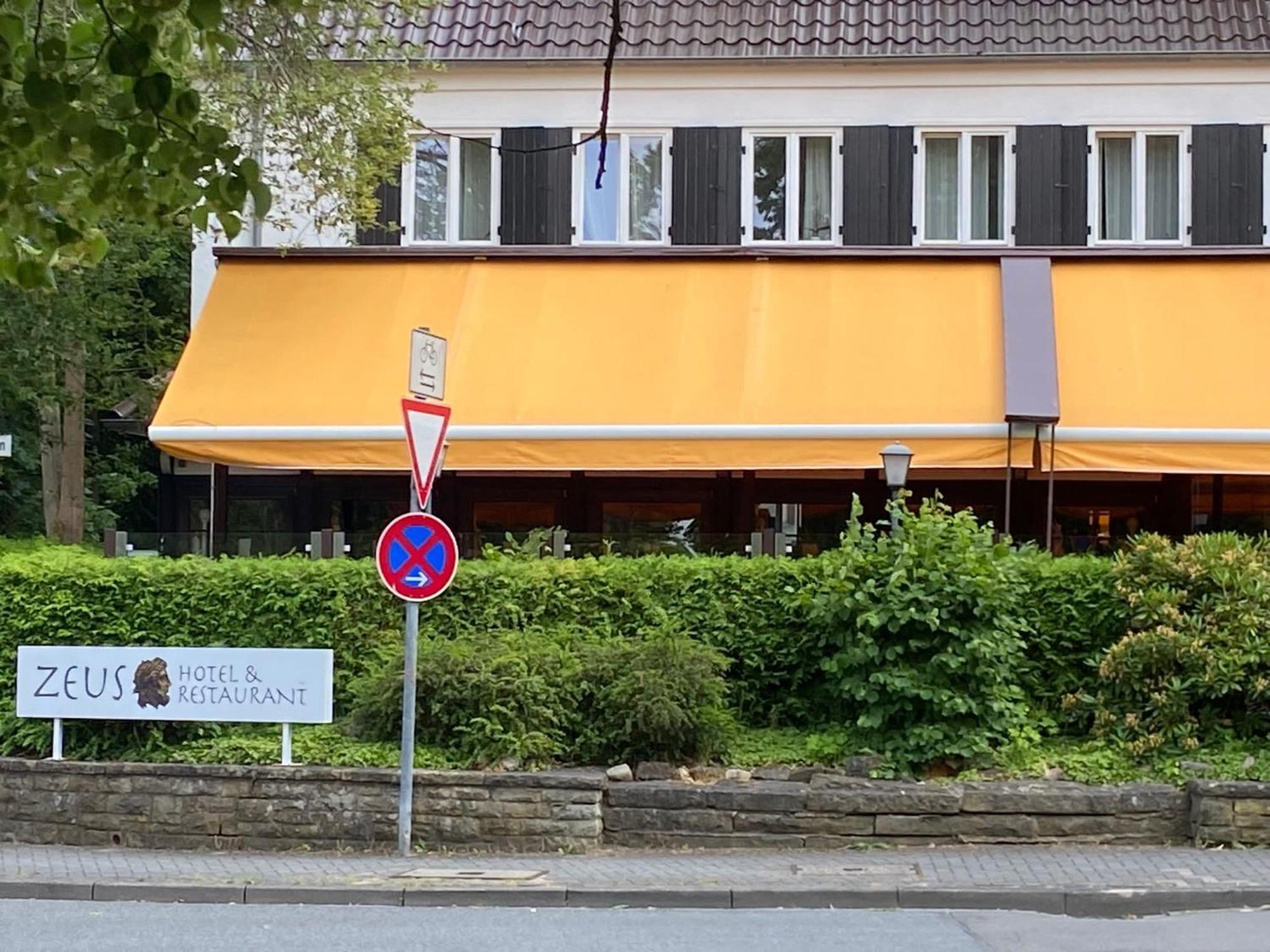 Hotel Und Restaurant Zeus Wolfsburg Exterior photo
